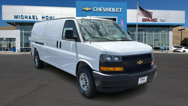 2026 Chevrolet Express 3500 Extended Work Van's photo