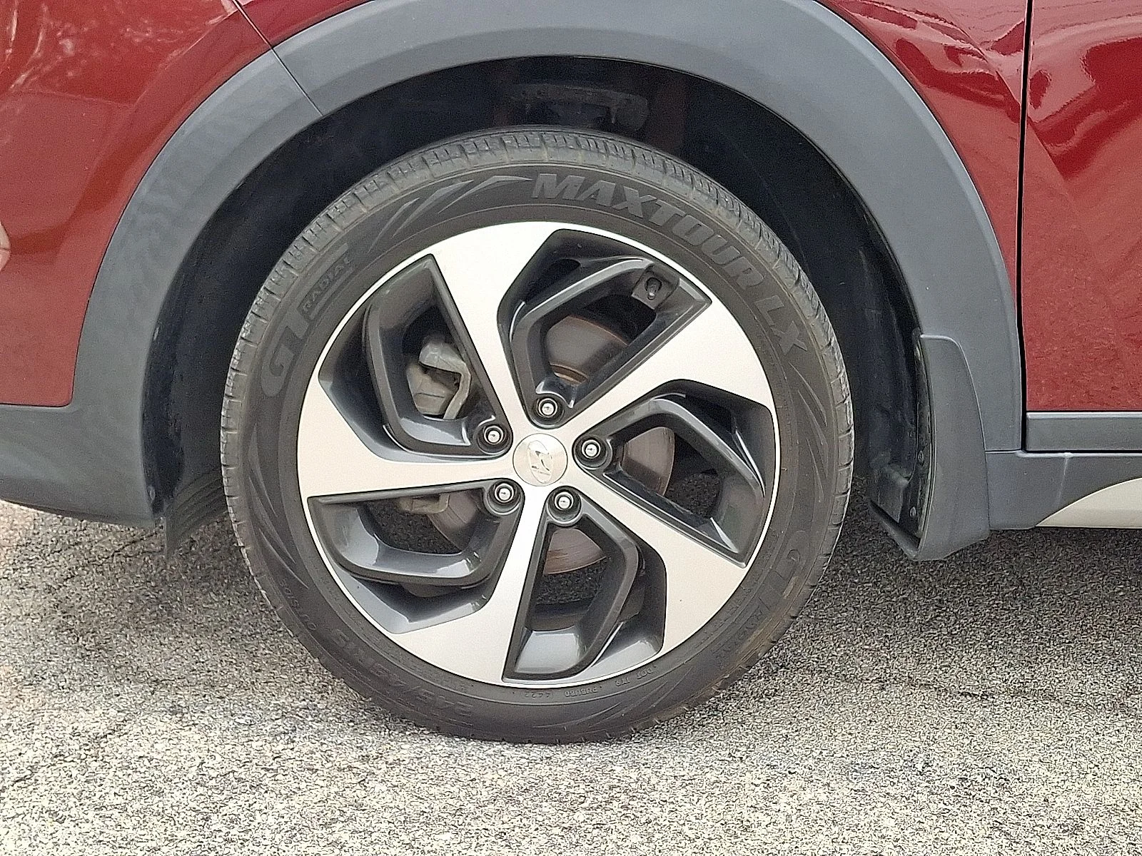 Used 2018 Red Hyundai Limited image 8