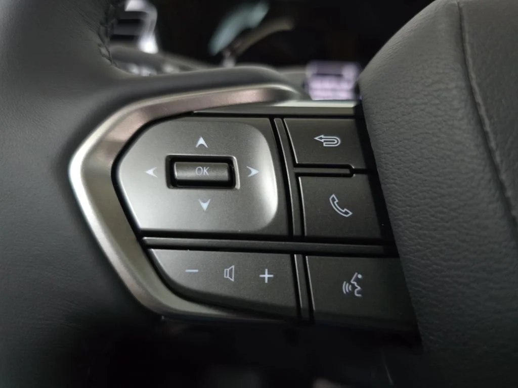New 2026 Atomic Silver Lexus PREMIUM image 17