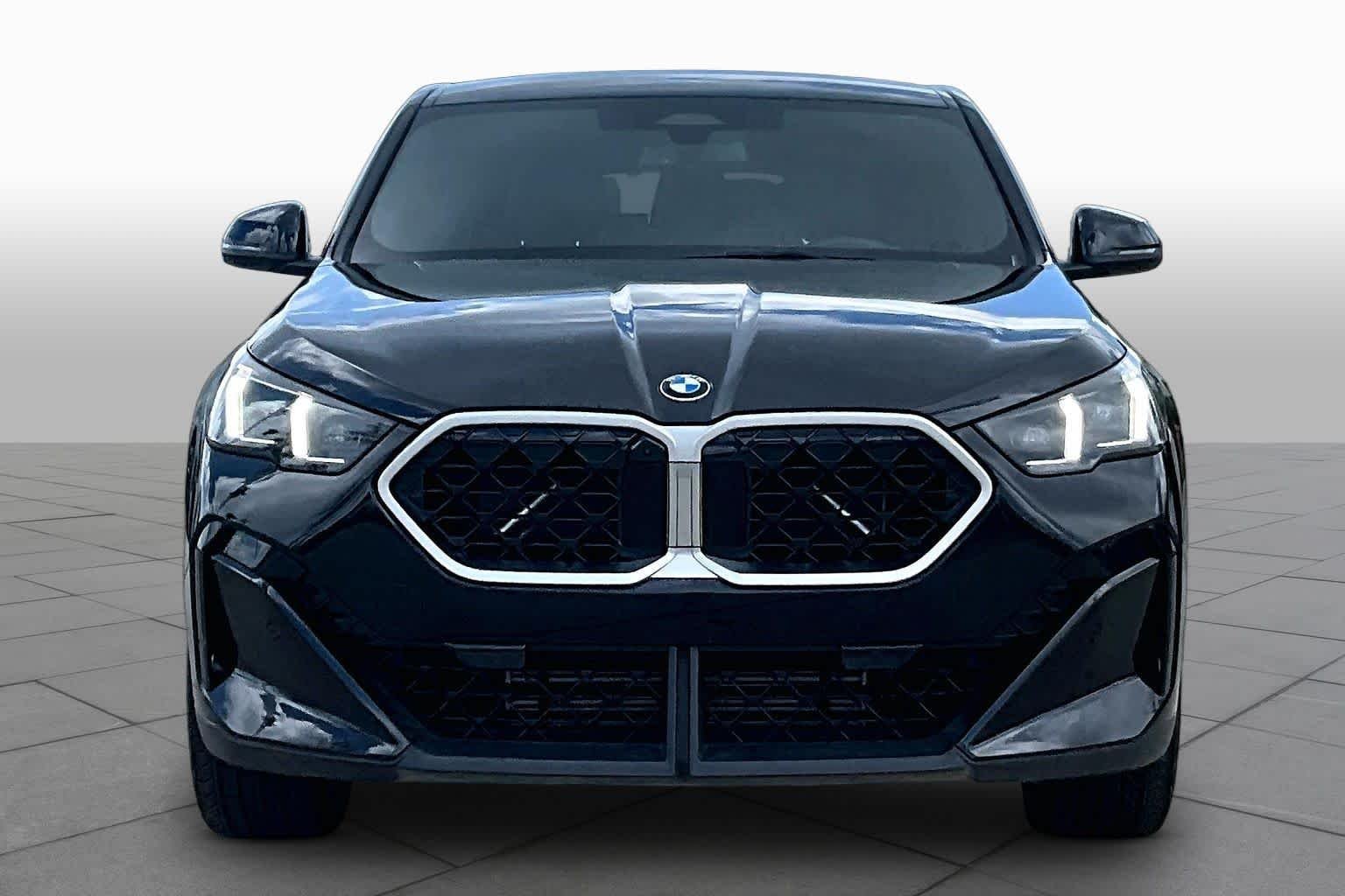 Used 2025 Black Sapphire Metallic BMW xDrive28i image 3