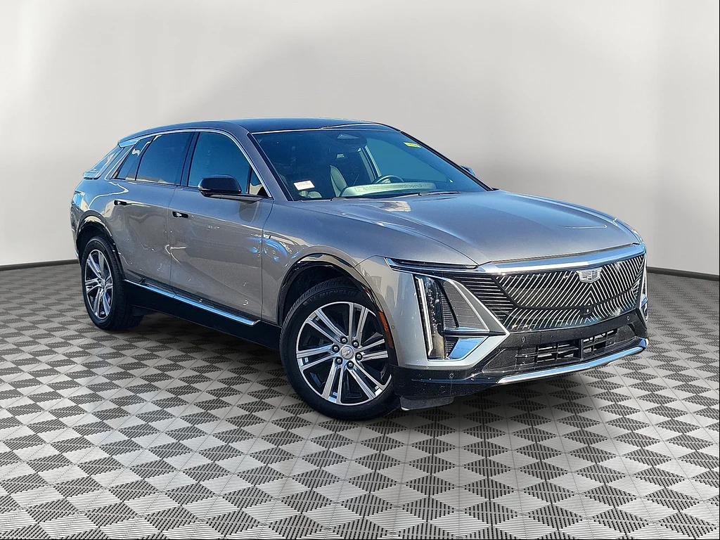 2024 Cadillac LYRIQ Tech, photo 4 of 12