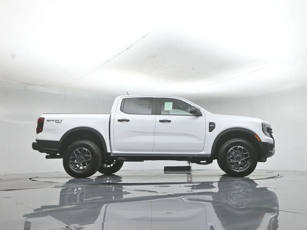 New 2026 Oxford White Ford XLT image 44