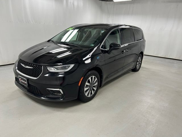 Used 2024  Chrysler Hybrid Select image 2
