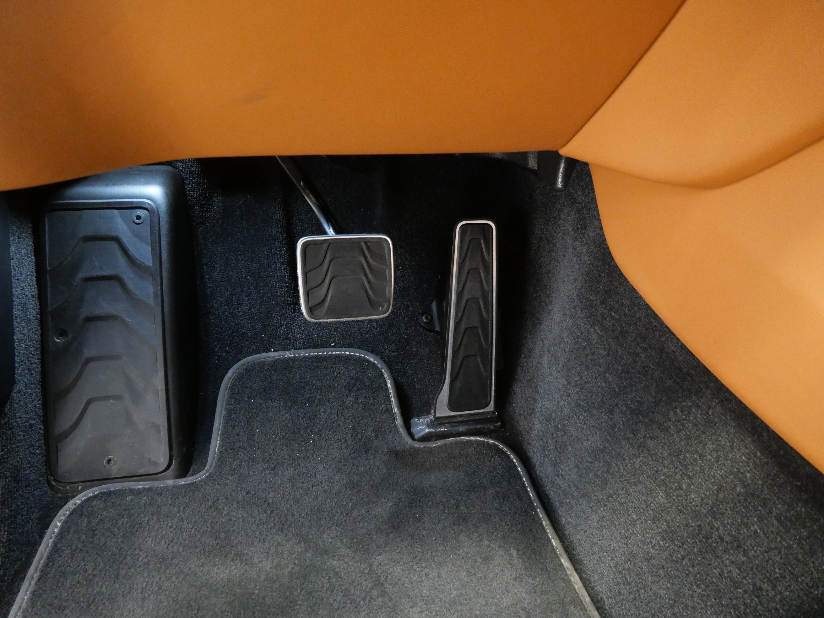 Used 2023 Blue Aston Martin AWD image 16