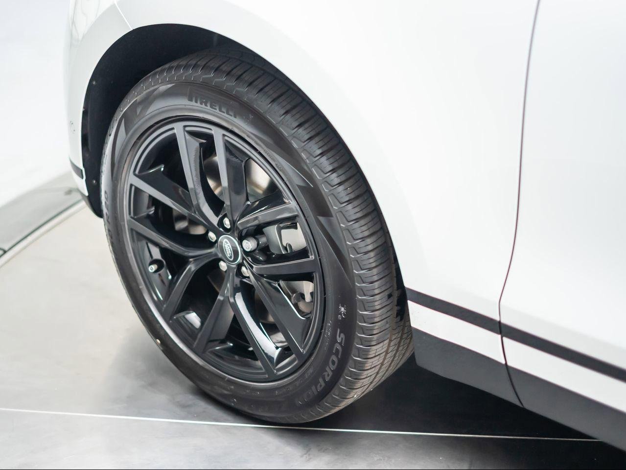 New 2026 Fuji White Land Rover S image 13