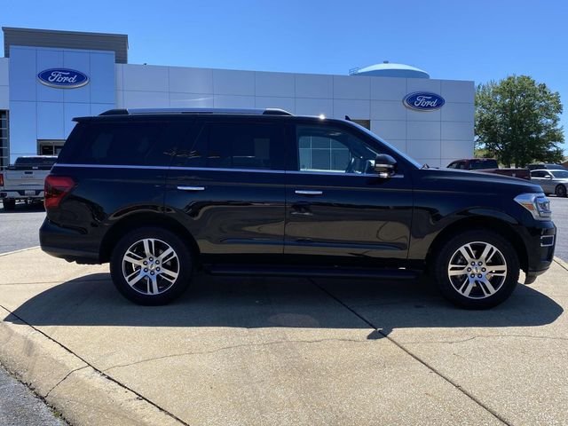 Used 2024 Black Metallic Ford Limited image 2