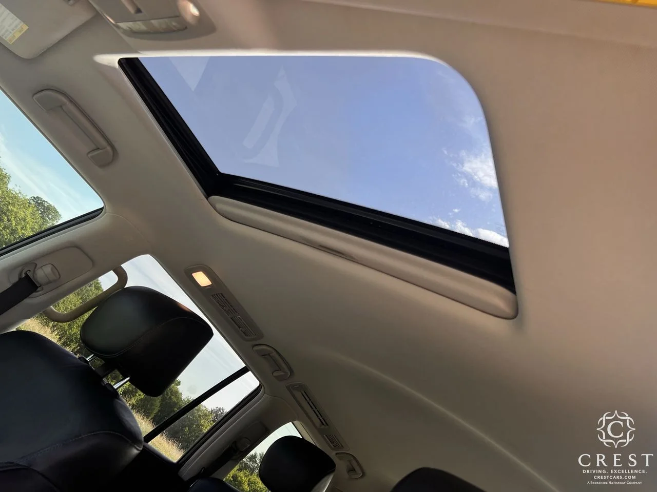 Used 2019 Hermosa Blue INFINITI LUXE image 20