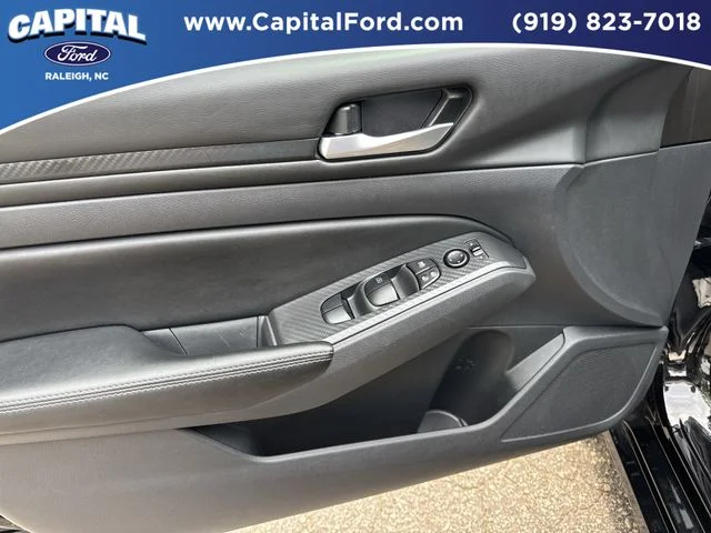 Used 2025 Black Nissan 2.5 SV image 20