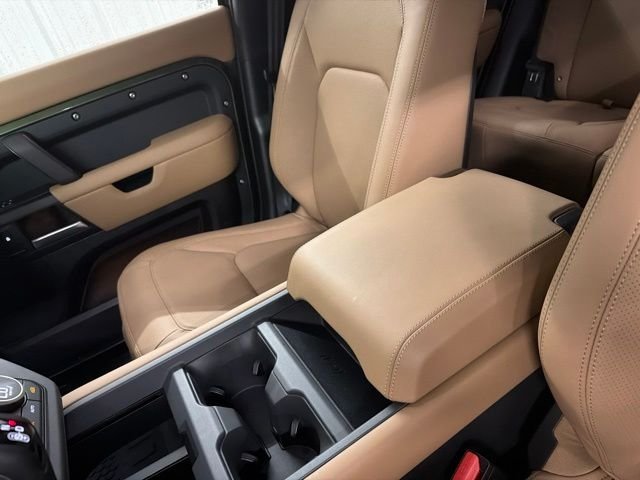 New 2026 Woolstone Green Land Rover S image 34