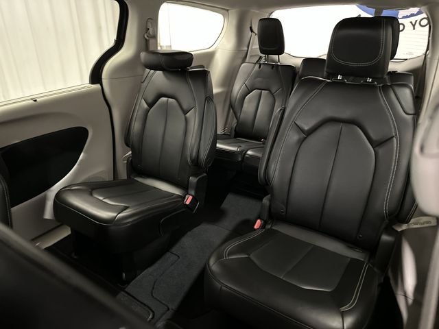 Used 2023 Gray Chrysler Touring L image 27