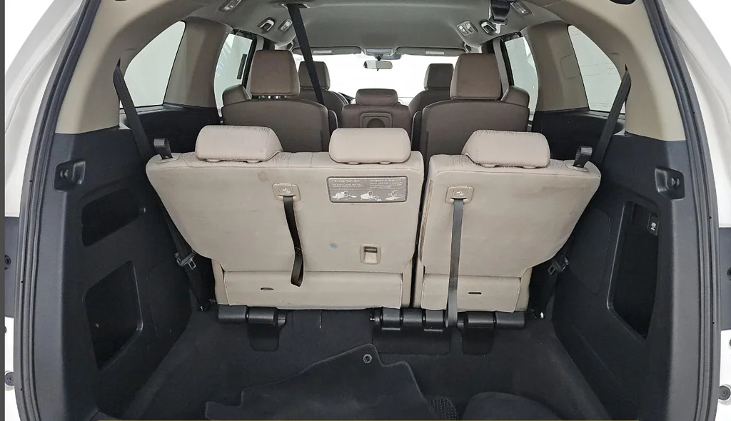 Used 2020  Honda EX image 28