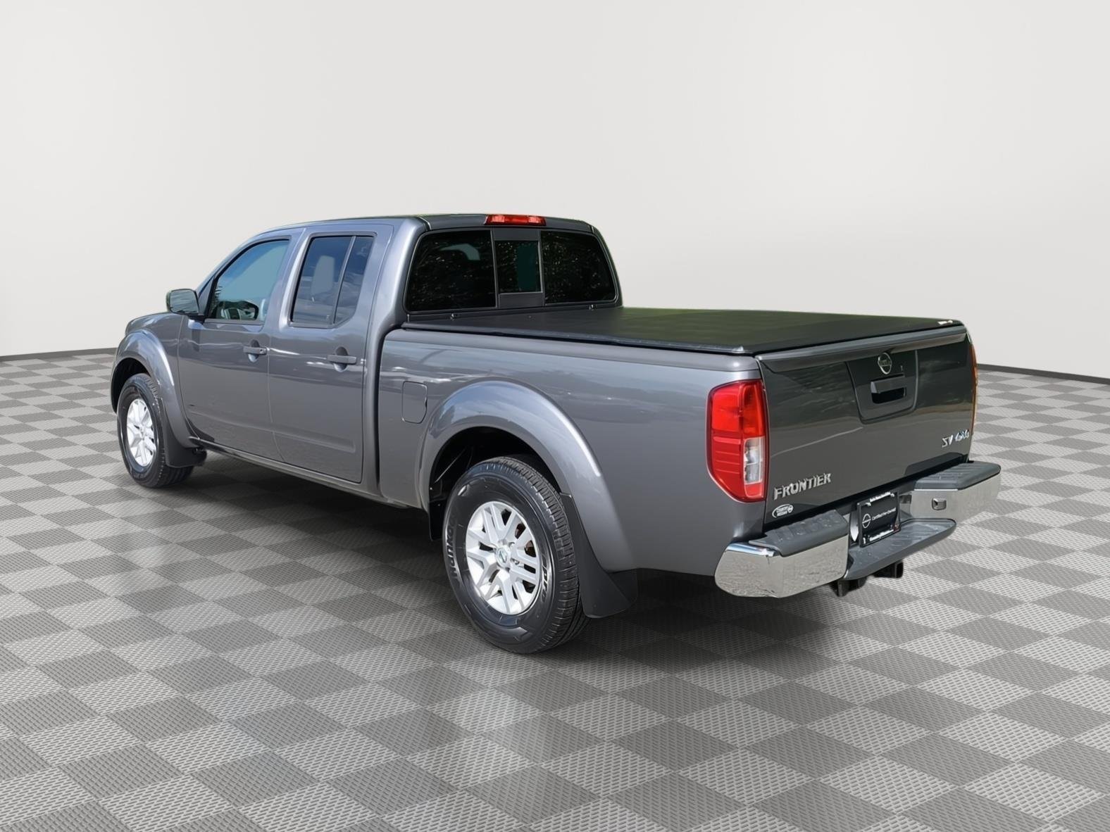 Used 2020 Gun Metallic Nissan SV image 3