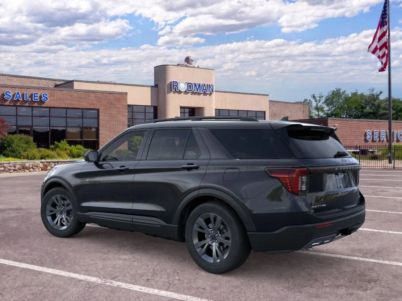 New 2026 Agate Black Metallic Ford Active image 38