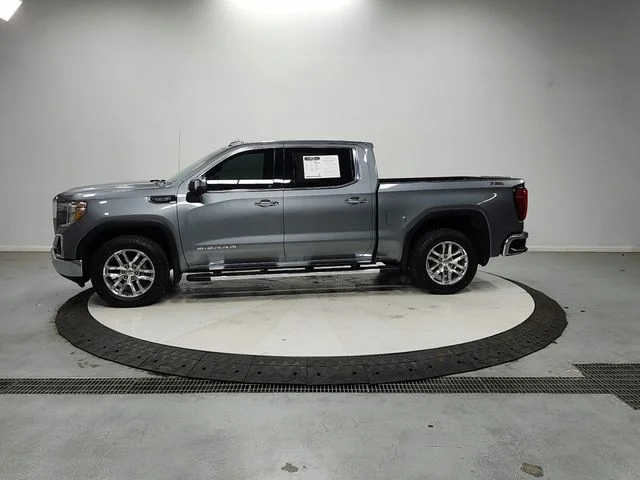 Used 2019 Gray GMC SLT image 4