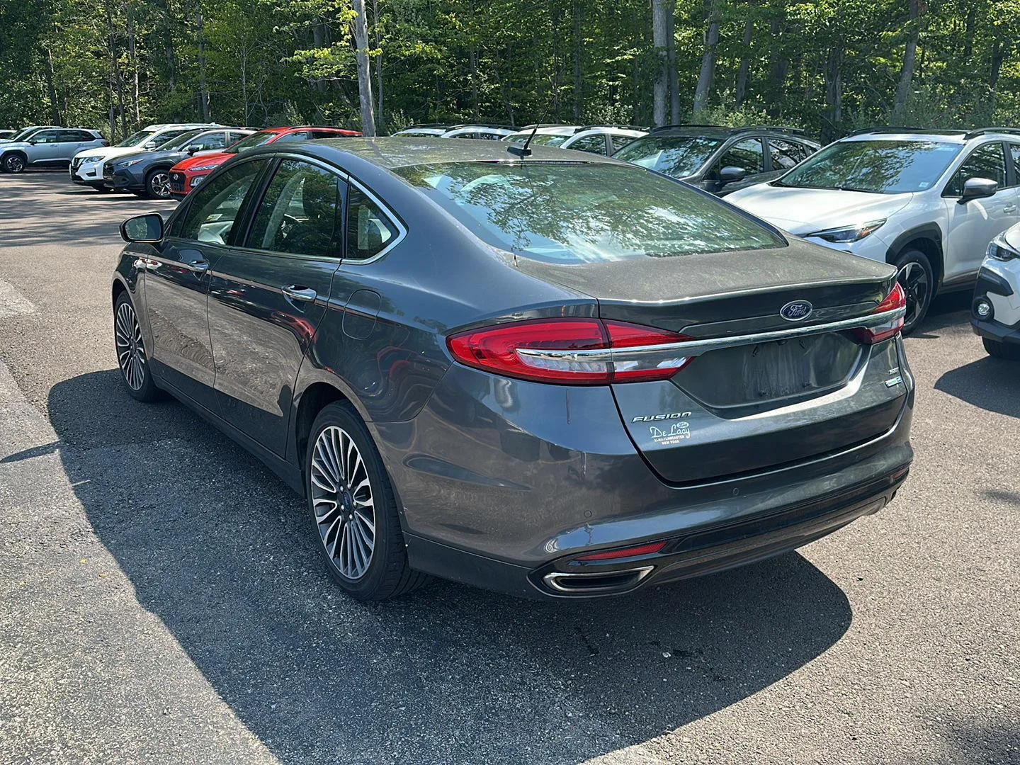 Used 2018 Magnetic Ford SE image 4