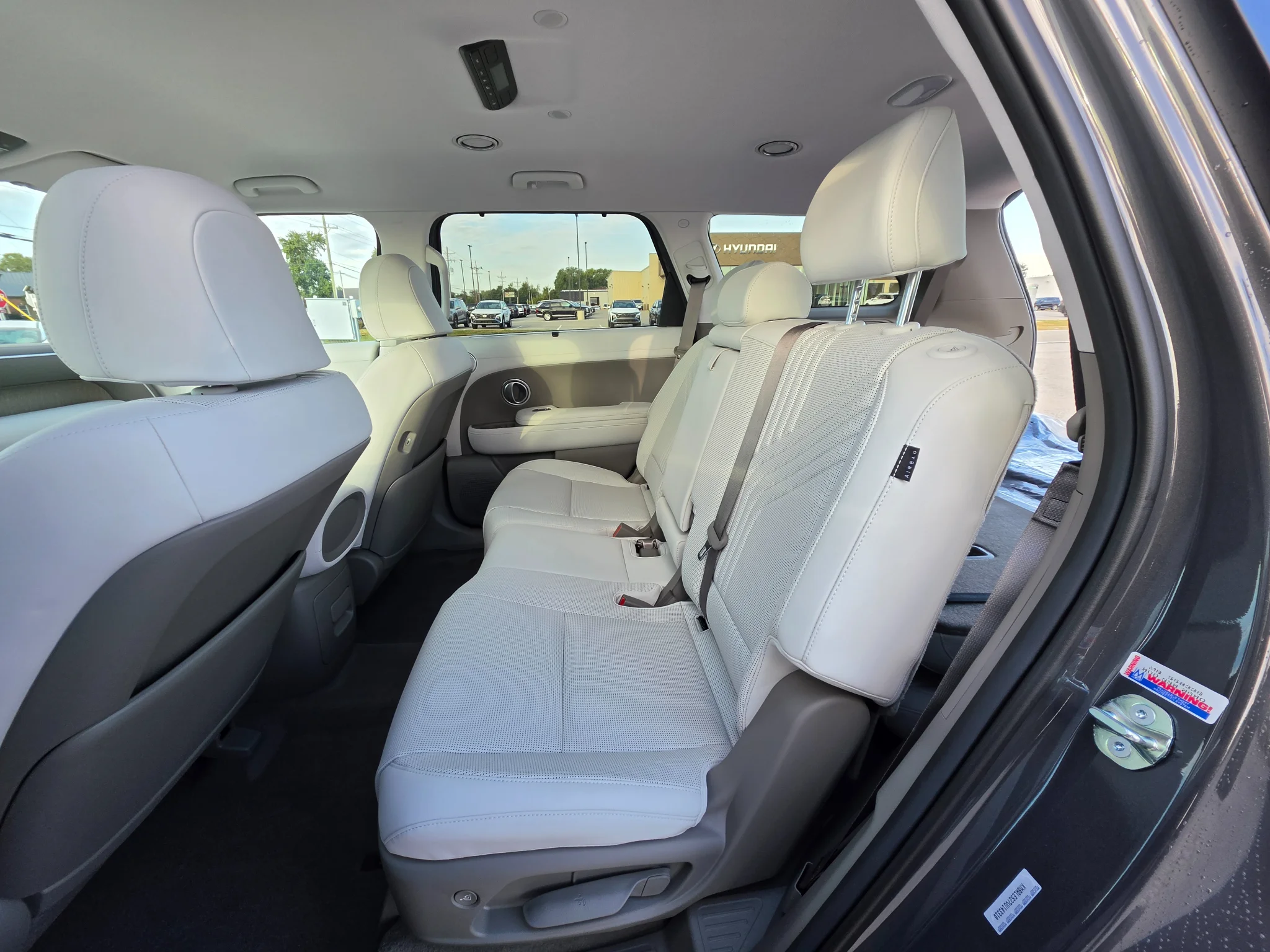 New 2027 Ecotronic Gray Pearl Hyundai SEL 8P image 24
