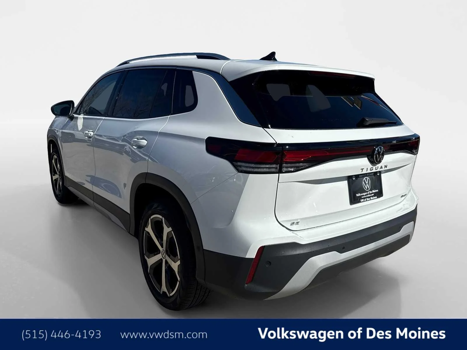 New 2026 Pure White Volkswagen SE image 4