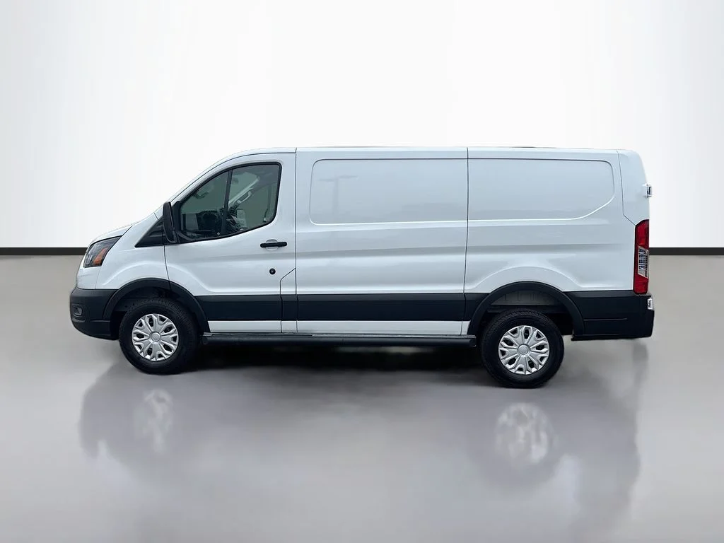 Used 2025 Oxford White Ford Base image 6