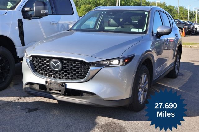 2023 Mazda CX-5 S Preferred package Auto AWD's photo