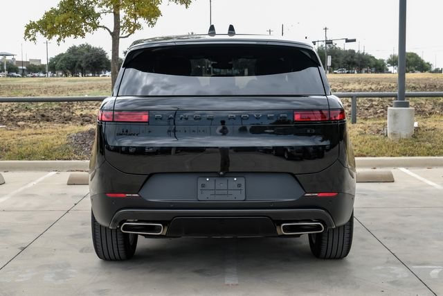 Used 2025 Black Land Rover SE image 10