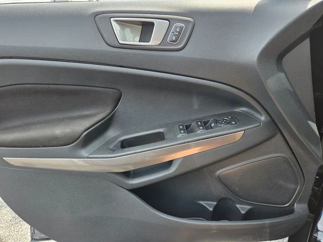 Used 2021 Black Ford SE image 35
