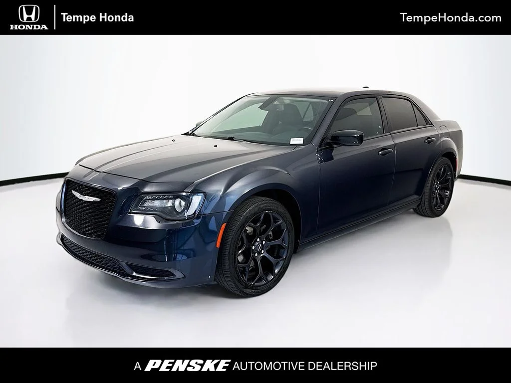2019 Chrysler 300