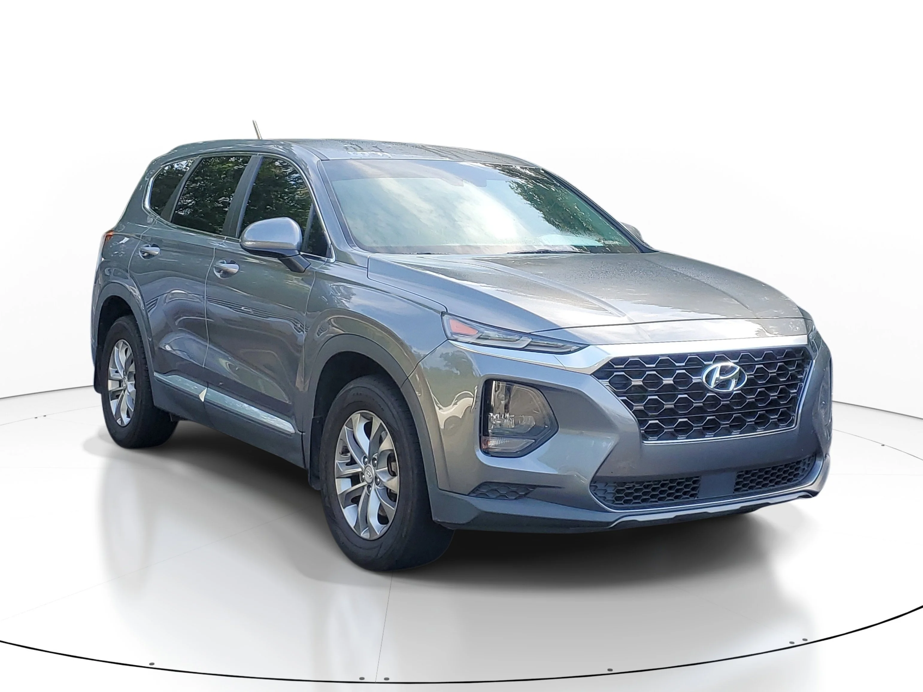 Used 2020 Machine Gray Hyundai SE image 1