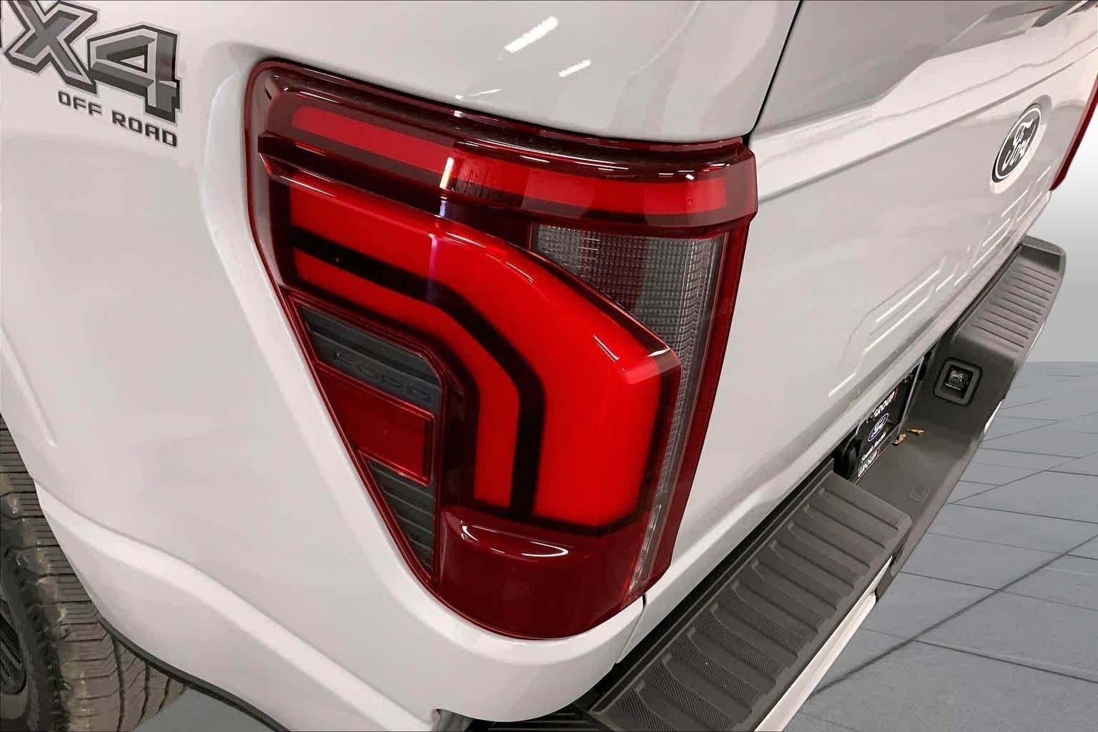 New 2026 Avalanche Ford Lariat® image 14