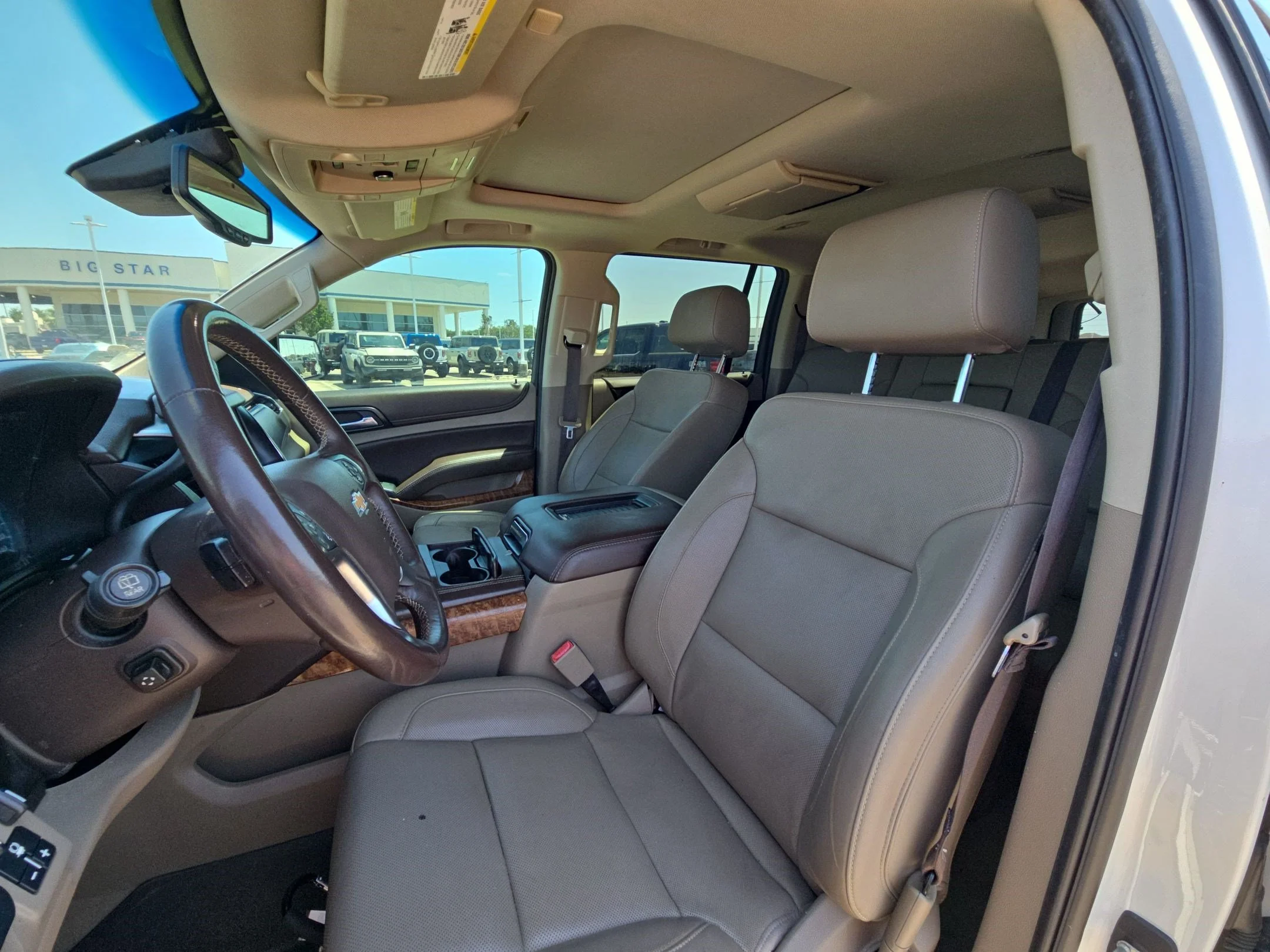 Certified Used 2019 Iridescent Pearl Tricoat Chevrolet Premier image 13