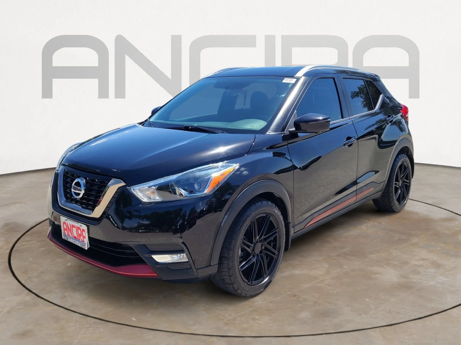 Used 2019 Super Black Nissan SR image 6