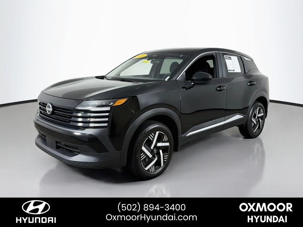 Used 2025 Super Black Nissan SV image 3