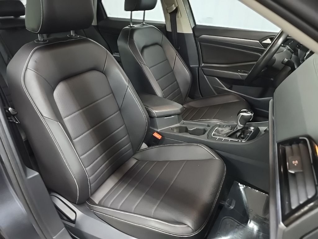 Used 2023 Gray Volkswagen 1.5T SE image 14