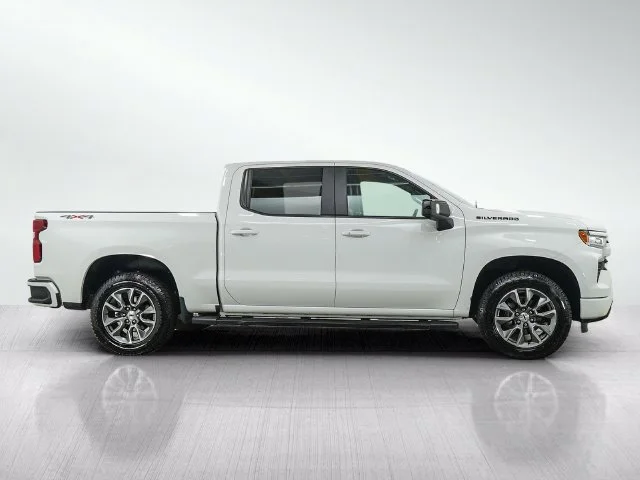 Used 2024 Summit White Chevrolet RST image 6