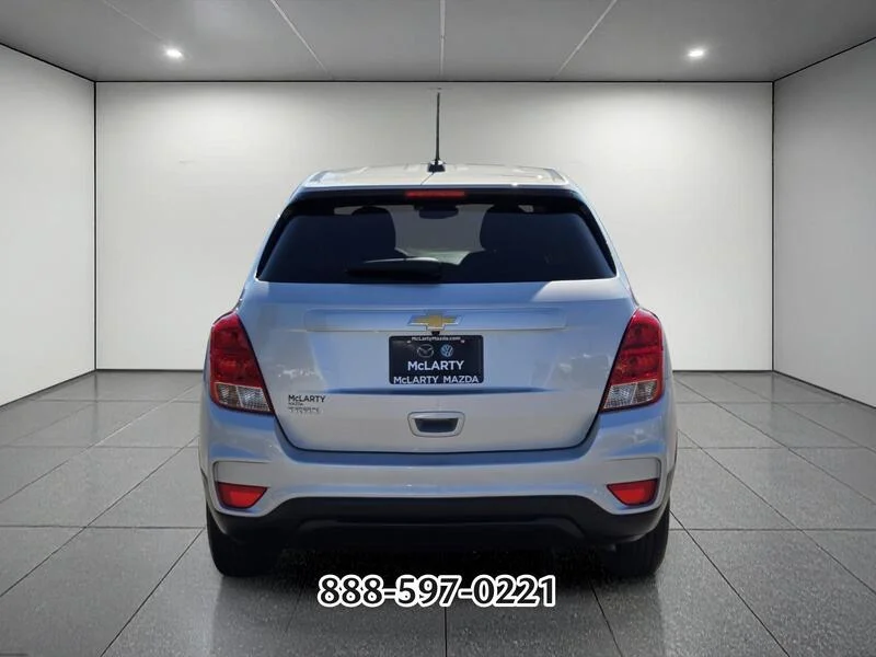 Used 2020 Silver Ice Metallic CHEVROLET LS image 4