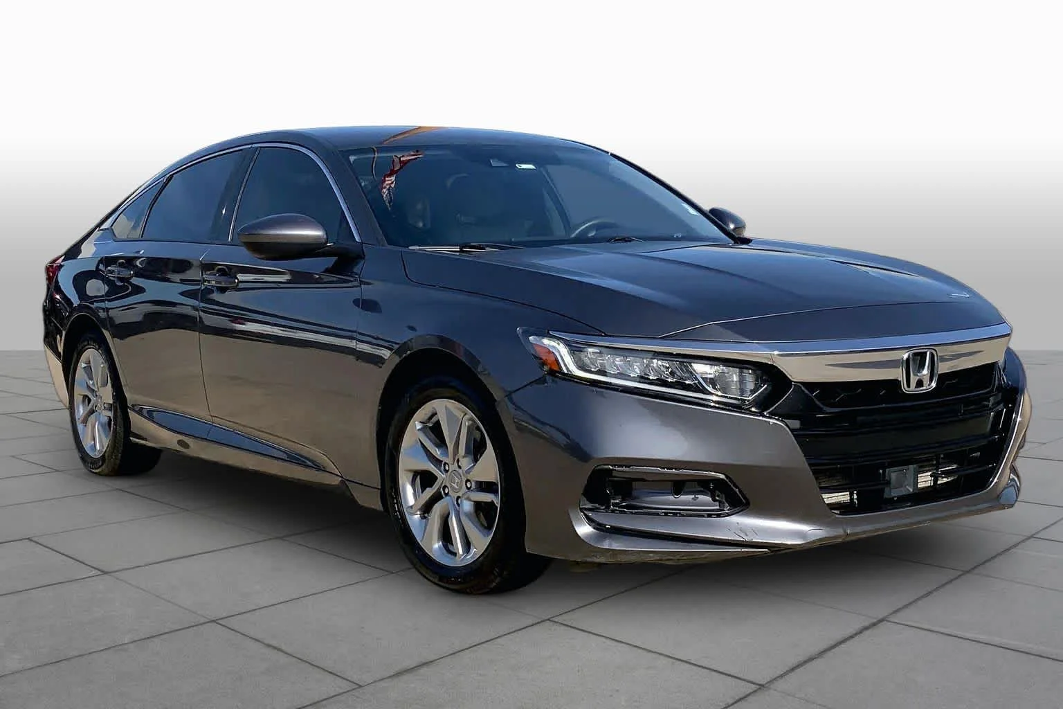 Used 2019 Modern Steel Metallic Honda LX 1.5T image 2