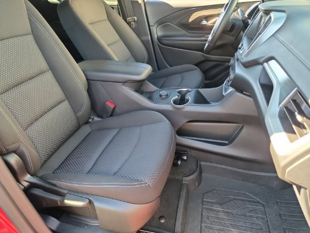 Used 2023 VOLCANIC RED TINTCOAT GMC SLE image 30
