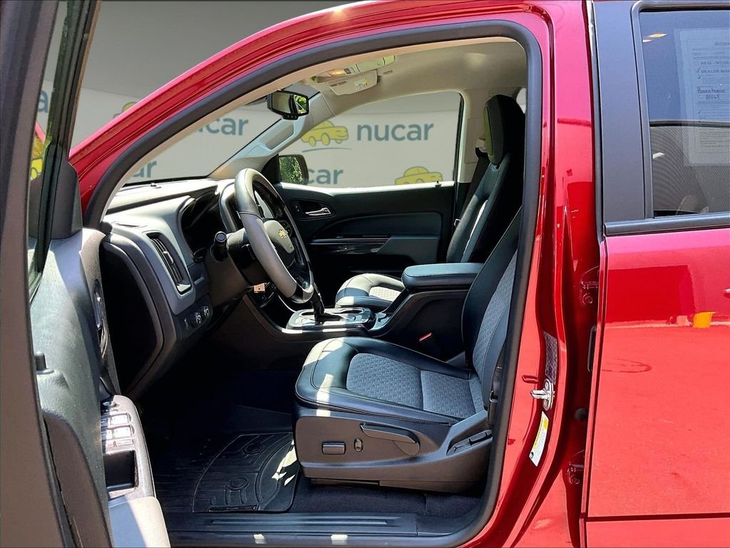 Used 2020 Red Chevrolet Z71 image 12
