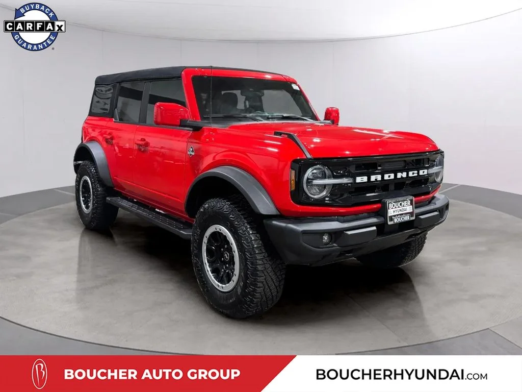 2024 Ford Bronco Outer Banks 4WD 4-door's photo