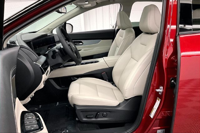 New 2025 Scarlet Ember Tintcoat/Super Black Nissan SL image 10