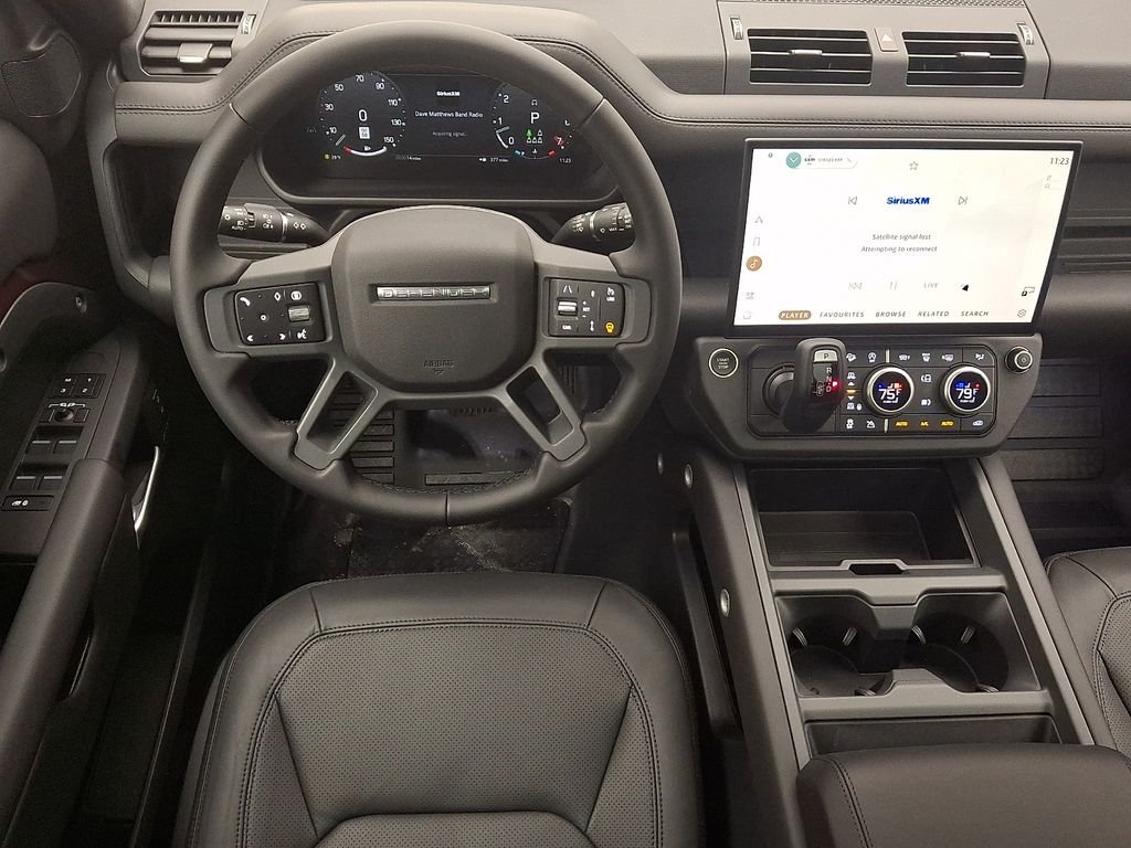 New 2026 Sedona Red Land Rover S image 7