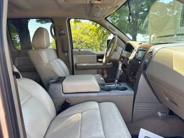 Used 2004 Beige Ford XLT image 10