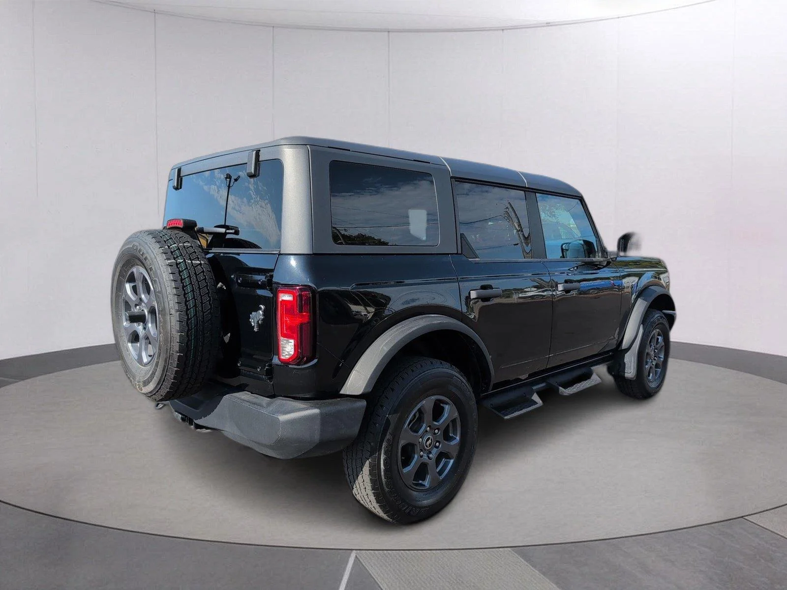 Used 2023 Shadow Black Ford Big Bend image 5