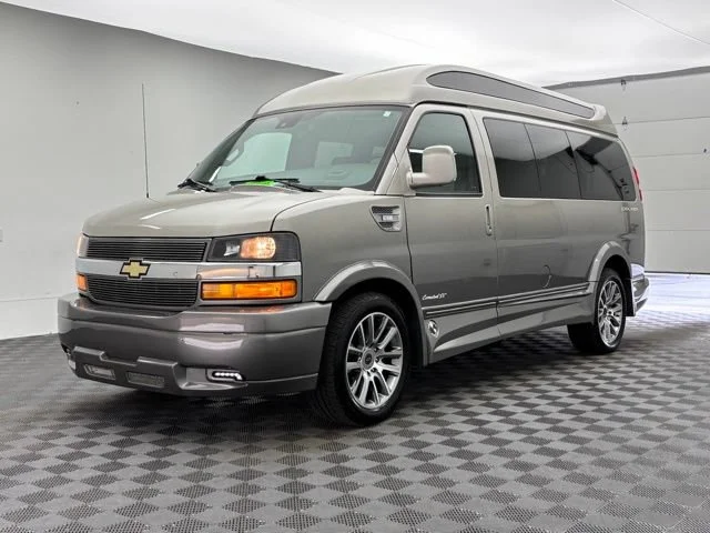 Used 2021 SPECIAL EXTERIOR COLOR Chevrolet LS image 13