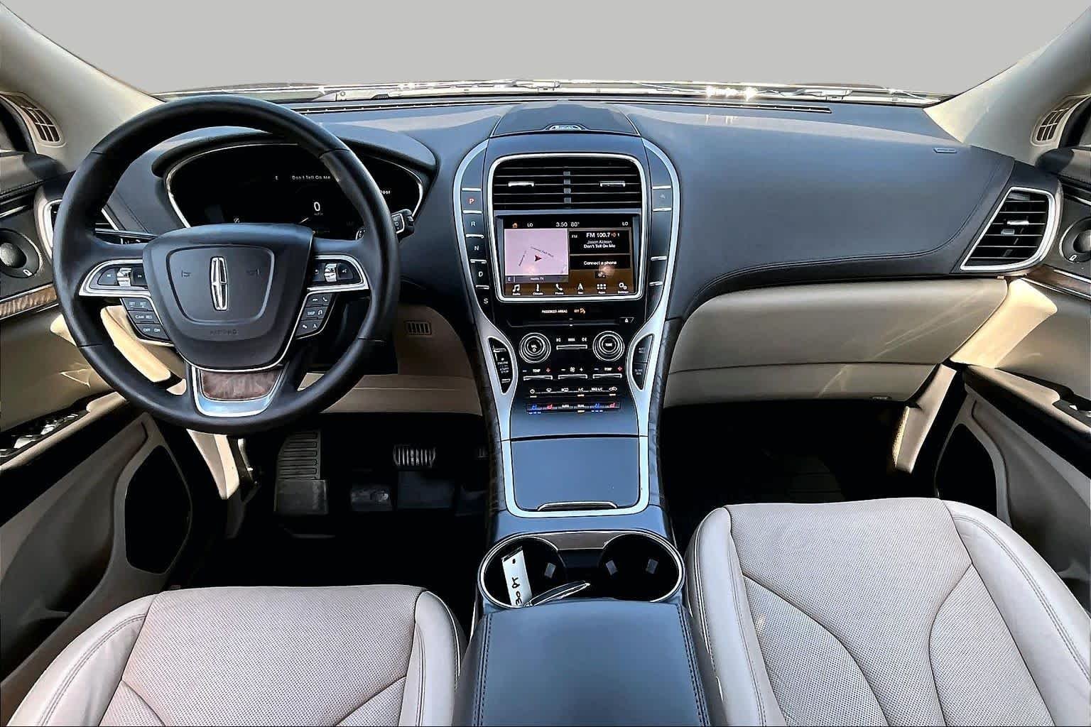 Used 2019 Iced Mocha Lincoln Reserve image 16