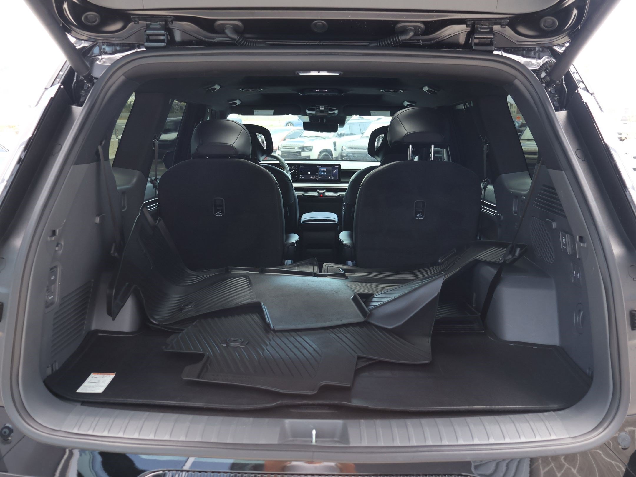 Used 2026 Ebony Black Kia Land image 27