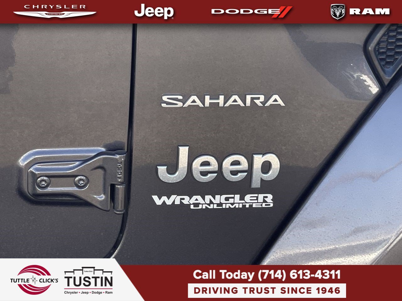 Used 2020 Granite Crystal Metallic Clearcoat Jeep Sahara image 11
