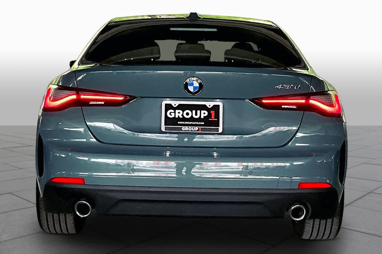 Used 2026 Cape York Green Metallic BMW 430i image 4
