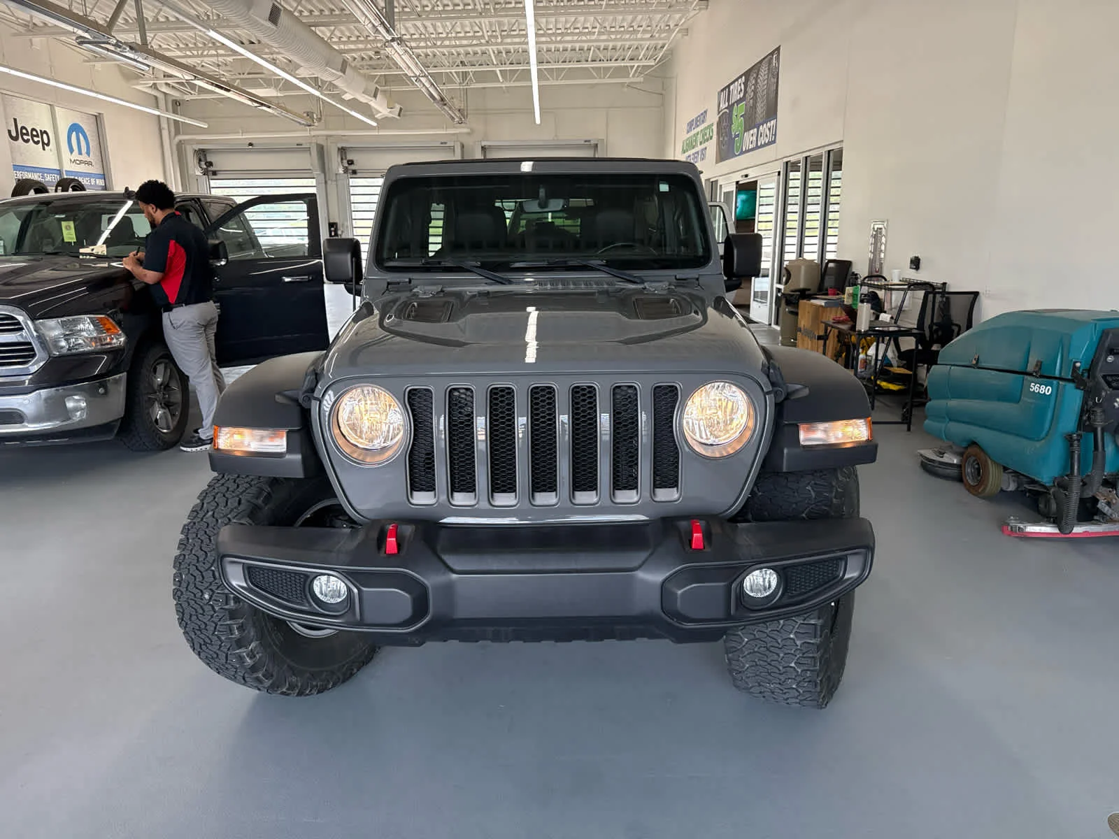 Used 2021 Jeep Wrangler Unlimited Rubicon with VIN 1C4JJXFG4MW849906 for sale in Kansas City