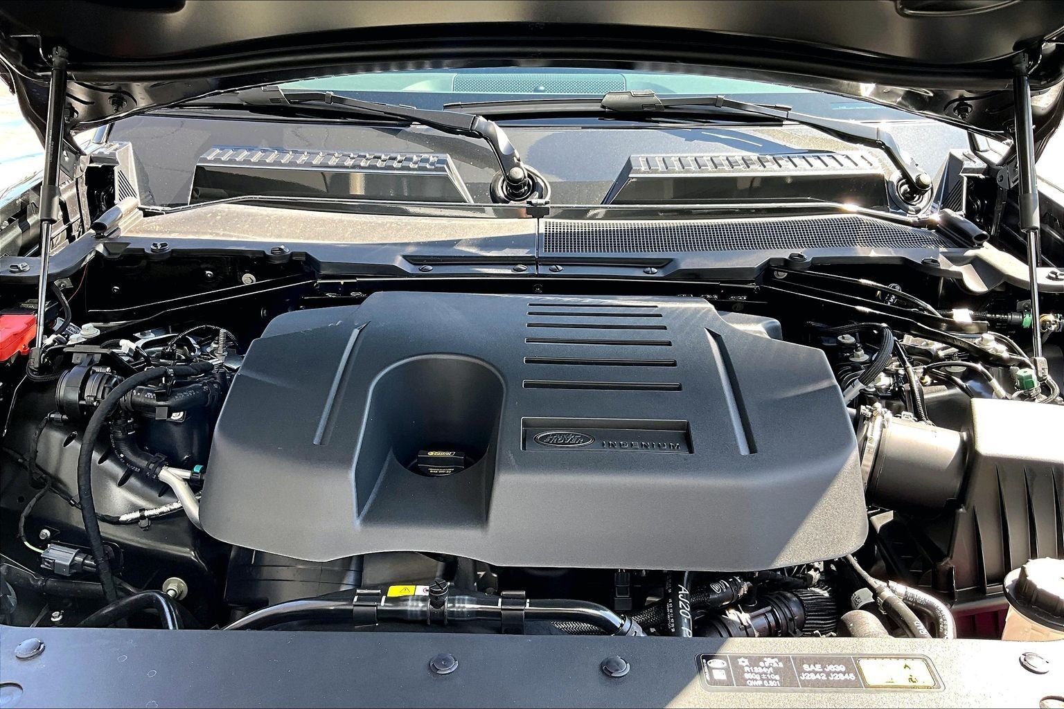 New 2026 Carpathian Grey LAND ROVER X-Dynamic SE image 11