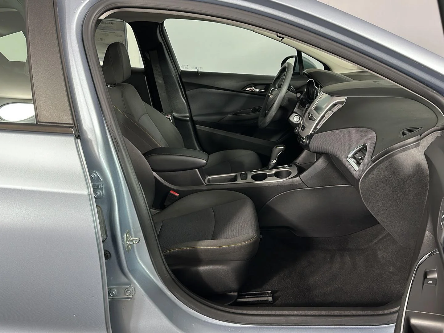 Used 2018 Arctic Blue Metallic Chevrolet LS image 25